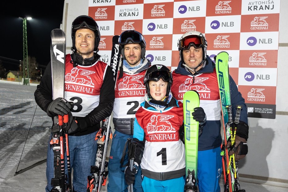 Fotografija: Prvi so se po progi spustili Jure Košir, Felix Neureuther, Maks Grubelnik in Mitja Dragšič. Fotografije: Marko Pigac
