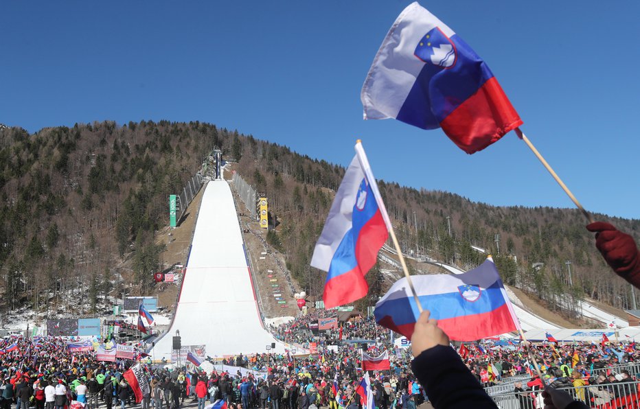 Fotografija: Prav vsi anketiranci se močno veselijo vrnitve navijačev v dolino pod Poncami. Foto Marko Feist
