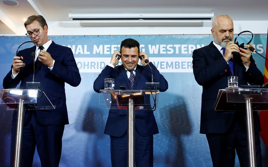 Fotografija: Srbski predsednik Aleksandar Vučić, severnomakedonski premier Zoran Zaev in albanski premier Edi Rama. FOTO: REUTERS/Ognen Teofilovski
