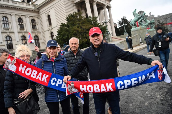 Srđan Đoković in Dijana Đoković sta v Beogradu nagovorila zbrane. FOTO: Andrej Isakovic/AFP
