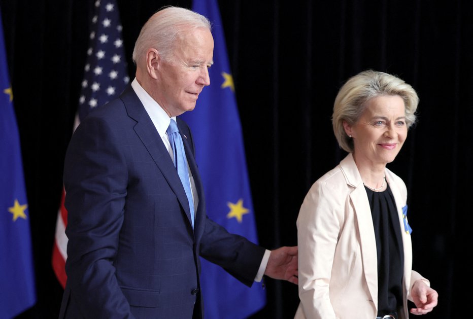 Fotografija: Vrha EU se je udeležil tudi ameriški predsednik. FOTO: Evelyn Hockstein, Reuters

