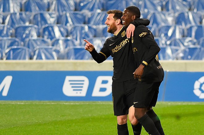 Lionel Messi in Ousmane Dembele sta se vpisala med strelce tudi v San Sebastianu. FOTO: Ander Gillenea/AFP