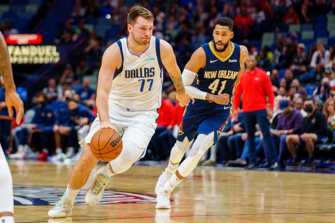 Luka Dončić je sijajno vstopil v veseli december. FOTO: Andrew Wevers/USA Today Sports
