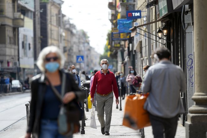 Situacija v Italiji se umirja, strogi ukrepi za zajezitev koronavirusa pa ostajajo v veljavi do 4. maja. FOTO: Reuters