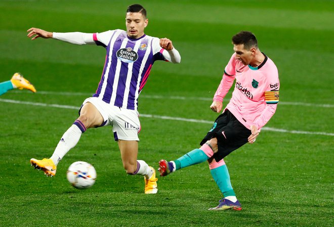 Lionel Messi je zadel za Barcelono v Valladolidu. FOTO: Juan Medina/Reuters