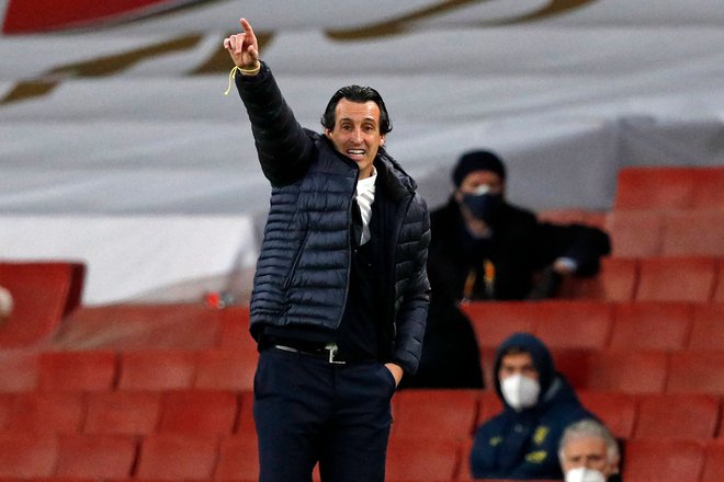 Unai Emery stavi na disciplino v igri. FOTO: Adrian Dennis/AFP