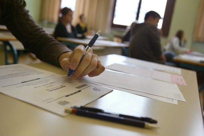 Kaj bo s splošno maturo v Sloveniji, še ni jasno. FOTO: Jure Eržen/Delo