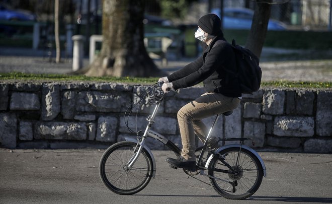 Prazna Ljubljana. FOTO: Blaž Samec/Delo