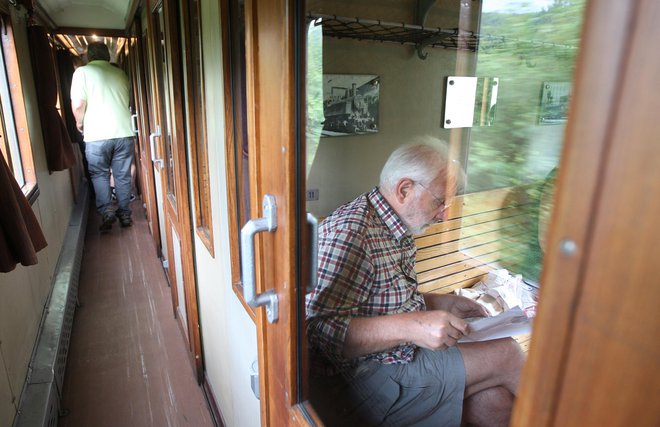 Prihodnji teden bo stekel tudi železniški potniški promet. FOTO: Igor Zaplatil