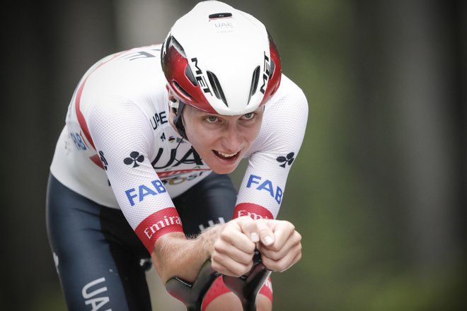 Tadej Pogačar se je po zmagi na DP v vožnji na kronometer pripravljal v Sestrieru ter nastopil na dirkah Strade Bianche in Milano–Sanremo, na katerih je zasedel 13. in 12. mesto. FOTO: Uroš Hočevar/Delo