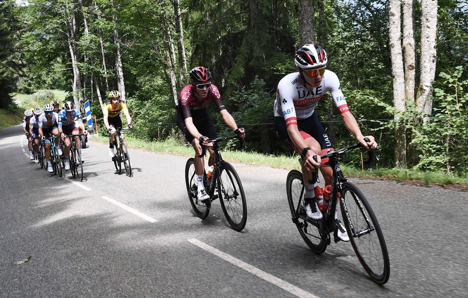 Fotografija: Tadej Pogačar je s 3. mestom v zadnji etapi kriterija Dauphine in končnim 4. mestom potrdil, da pred Tourom prihaja v vrhunsko formo. FOTO: Anne-Christine Poujoulat/AFP