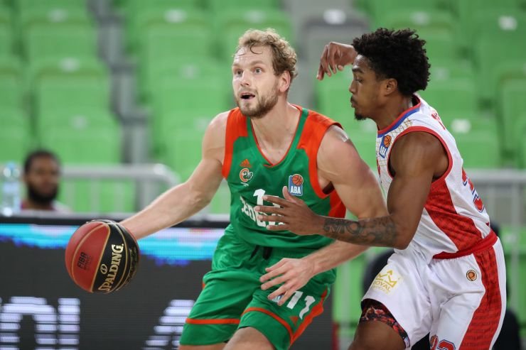 Fotografija: Cedevita Olimpija je teden zaokrožila še s tretjo zmago, Jaka Blažič pa kot najboljši strelec. FOTO: ABA