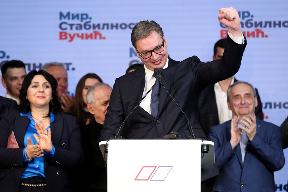 Fotografija: Aleksandar Vučić je že razglasil zmago. FOTO: Antonio Bronic, Reuters
