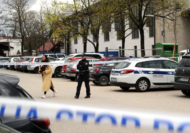 Policija je območje takoj zavarovala.
