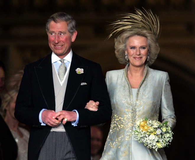 Charles in Camilla sta se spoznala leta 1965, v soboto sta praznovala 17. obletnico poroke. FOTO: Toby Melville/Reuters
