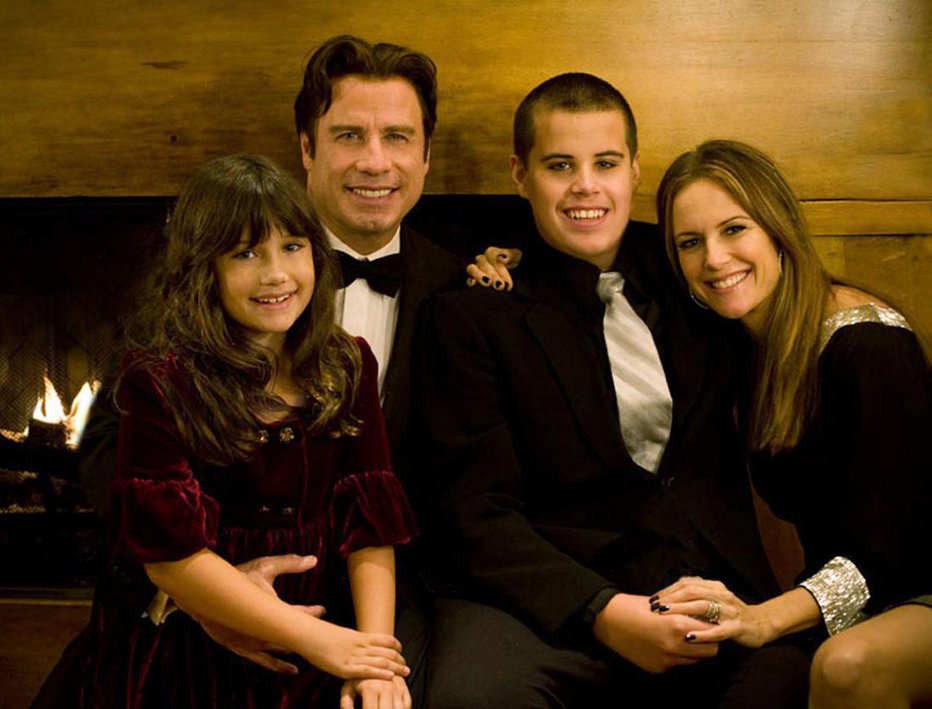 Fotografija: John Travolta z družino