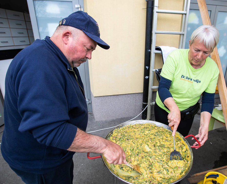 Fotografija: Tradicionalna frtalja iz špargljev in jajc
