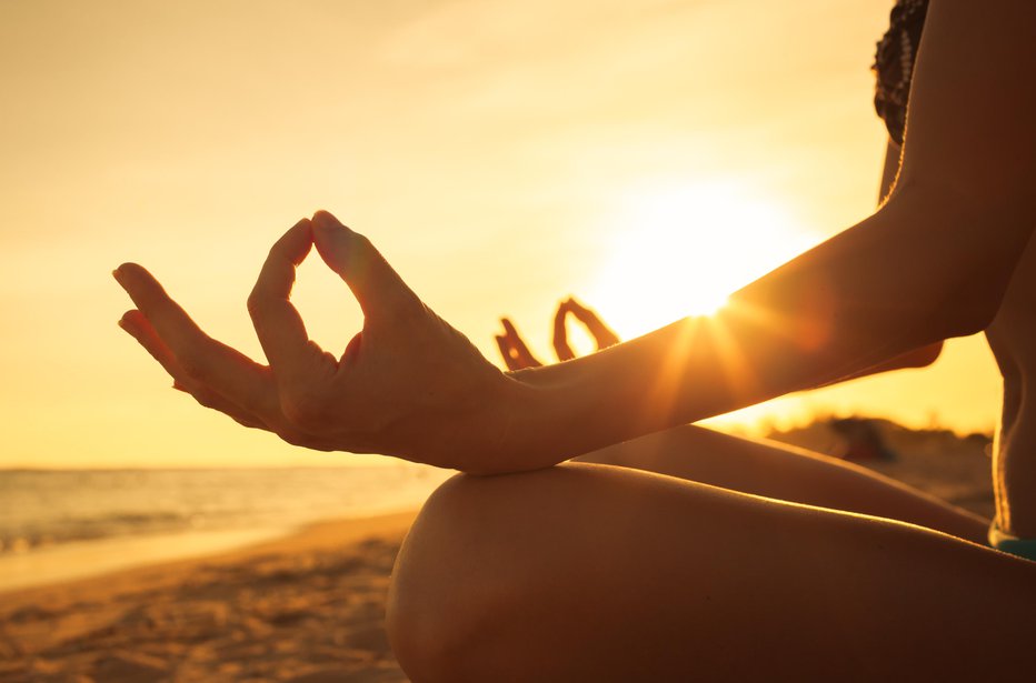 Fotografija: Lahko jih izgovarjate med meditacijo ali čez dan, po potrebi. FOTO: Kieferpix/Getty Images
