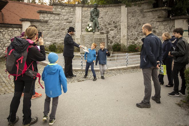 Pohod od Rožnika do Vrhnike bo imel dolgo in kratko inačico, na obeh pa bo tudi dobrodelna nota. FOTO: Voranc Vogel
