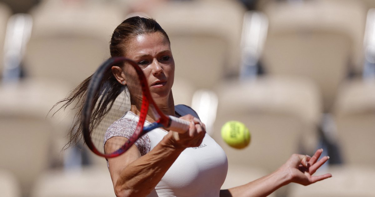 Strana scena al Roland Garros: il giudice chiede alla bella italiana di cambiarsi d’abito