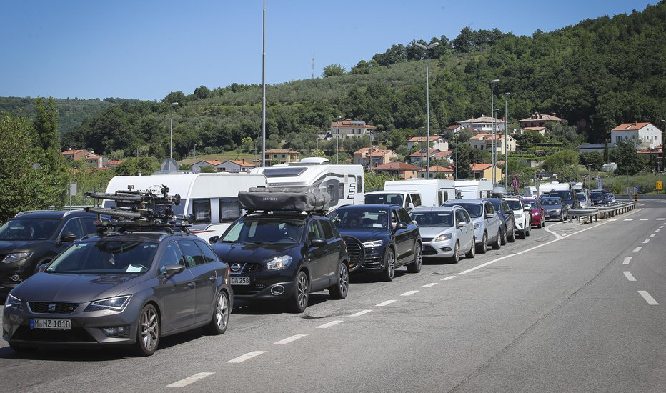 Fotografija: Fotografija je simbolična. FOTO: Jože Suhadolnik, Delo
