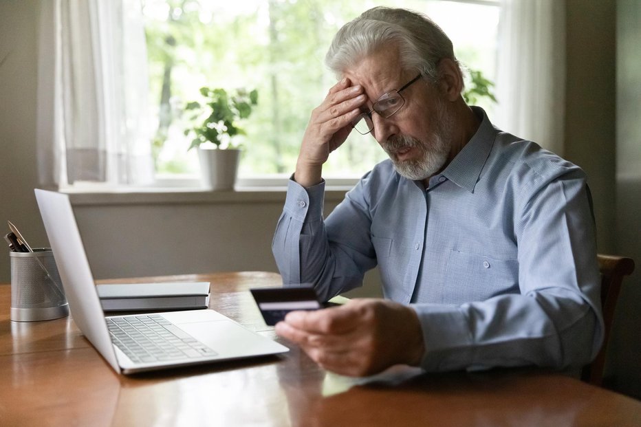 Fotografija: Starejše od 55 let čaka tečaj digitalnega opismenjevanja. FOTO: Fizkes, Getty Images, Istockphoto
