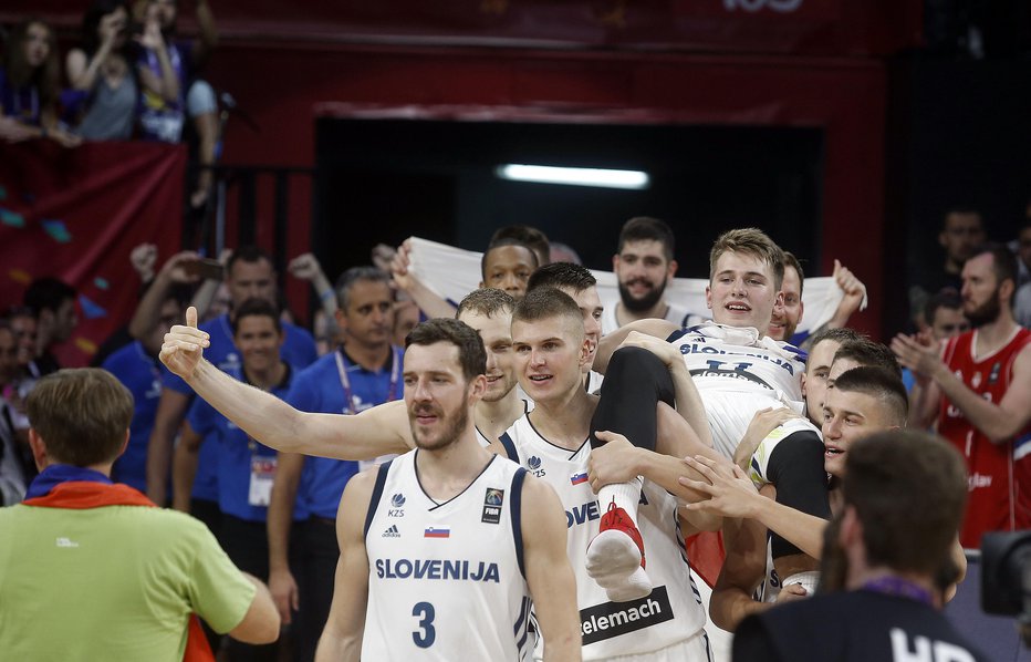 Fotografija: Kapetan Goran Dragić in Luka Dončić bosta v Trstu na čelu zvezdniške Slovenije kot v Istanbulu pred petimi leti. FOTO: Blaž Samec
