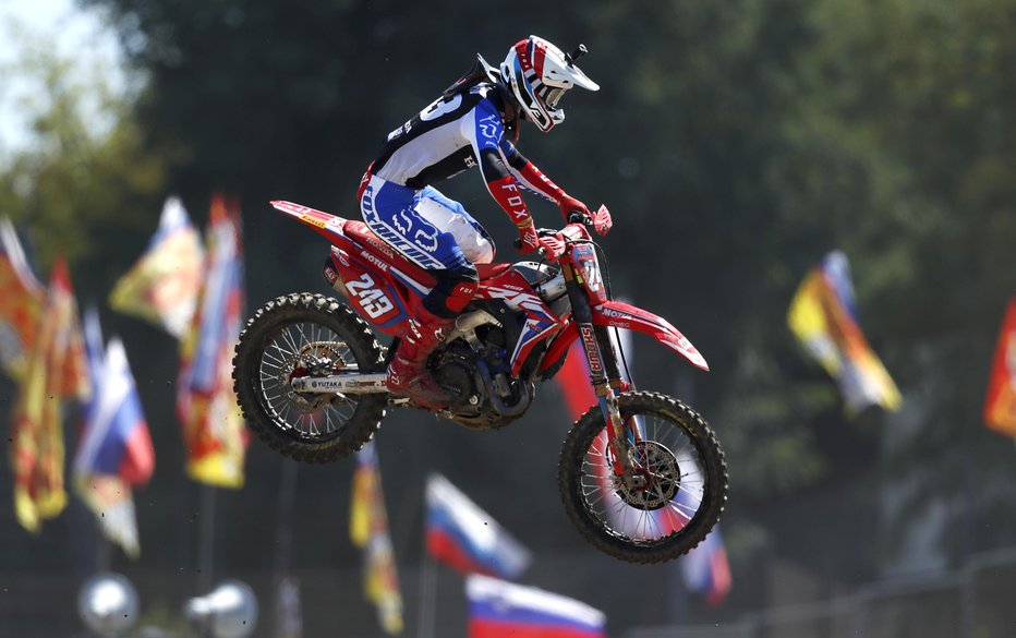 Fotografija: Tim Gajser se je zadnjih dveh naslovov veselil v Italiji, kjer bo imel letos spet podporo navijačev. FOTO: Matej Družnik
