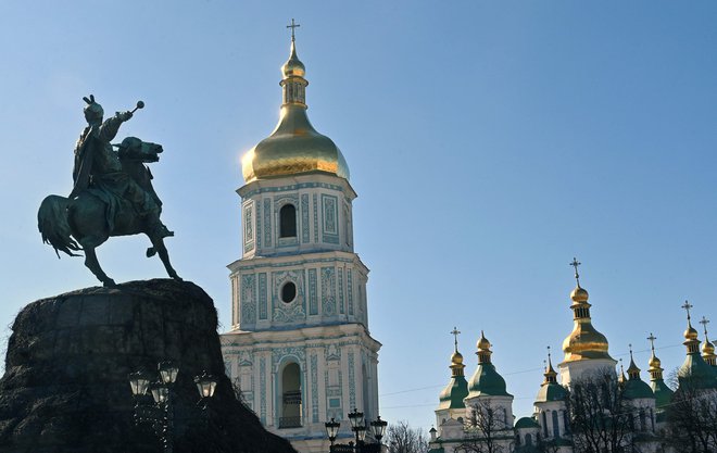 Putin menda grozi, da bo uničil katedralo Svete Sofije v Kijevu, cerkev, ki je pod Unescovo zaščito in je bila zgrajena v 11. stoletju. FOTO: Sergei Supinsky/AFP
