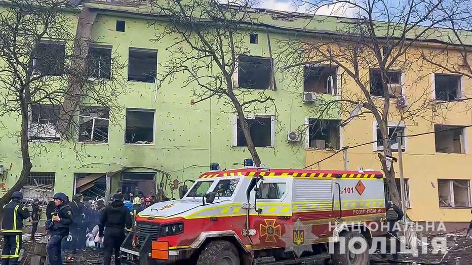 Fotografija: Rusi od Ukrajine zahtevajo, da njeni vojaki odložijo orožje. FOTO: Handout/Afp
