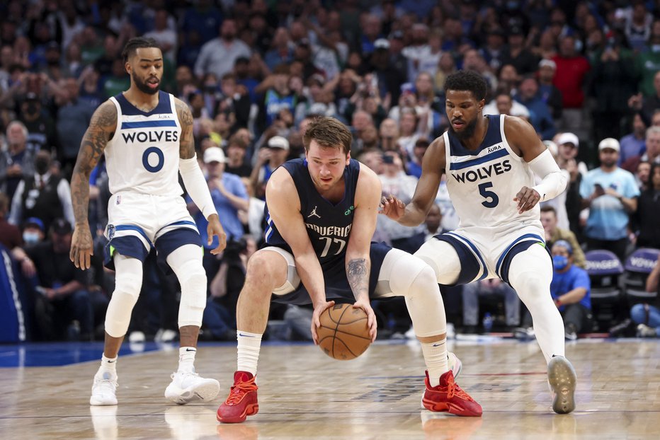 Fotografija: Luka Dončić bo zaradi poškodbe gležnja manjkal na tekmi proti Houstonu. FOTO: Kevin Jairaj/USA Today Sports
