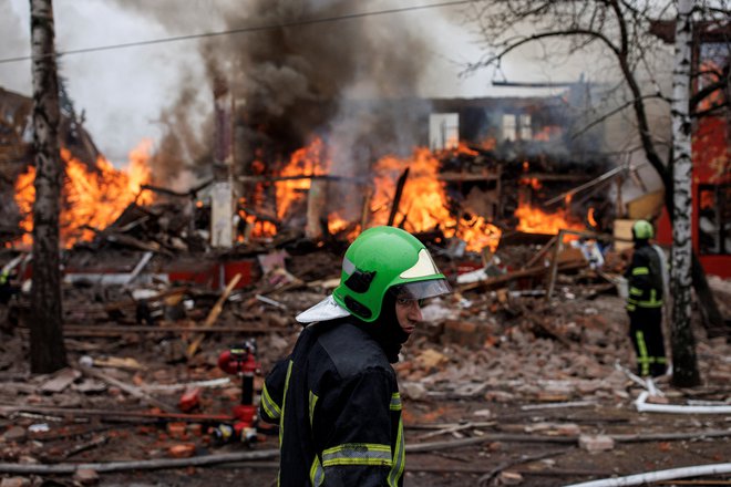 V Harkovu spopadi še vedno trajajo. FOTO: Alkis Konstantinidis/Reuters
