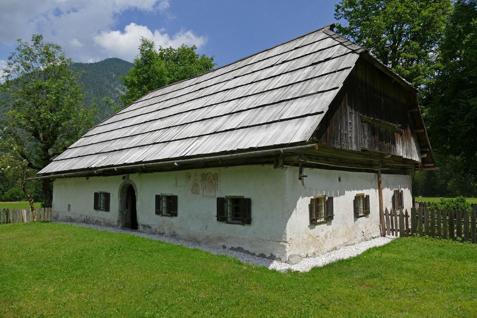 Fotografija: Pocarjeva domačija v dolini Radovne Fotografije: Primož Hieng
