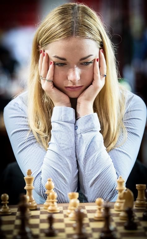 Fotografija: Laura Unuk bo udarna šahistka Slovenije v Indiji. FOTO: osebni arhiv
