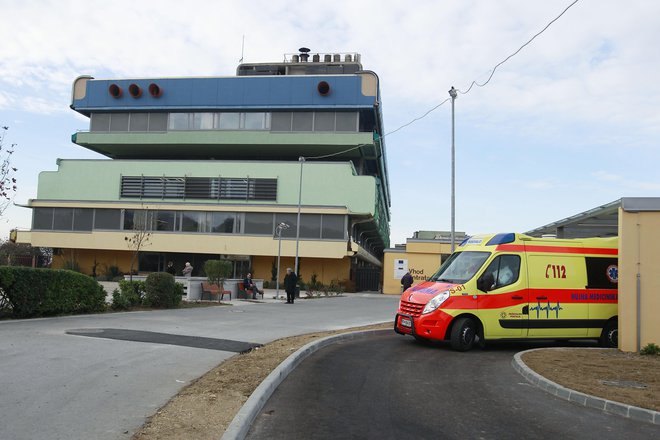 V bolnišnici so se trudili za njeno življenje, a zaman. FOTO: Leon Vidic
