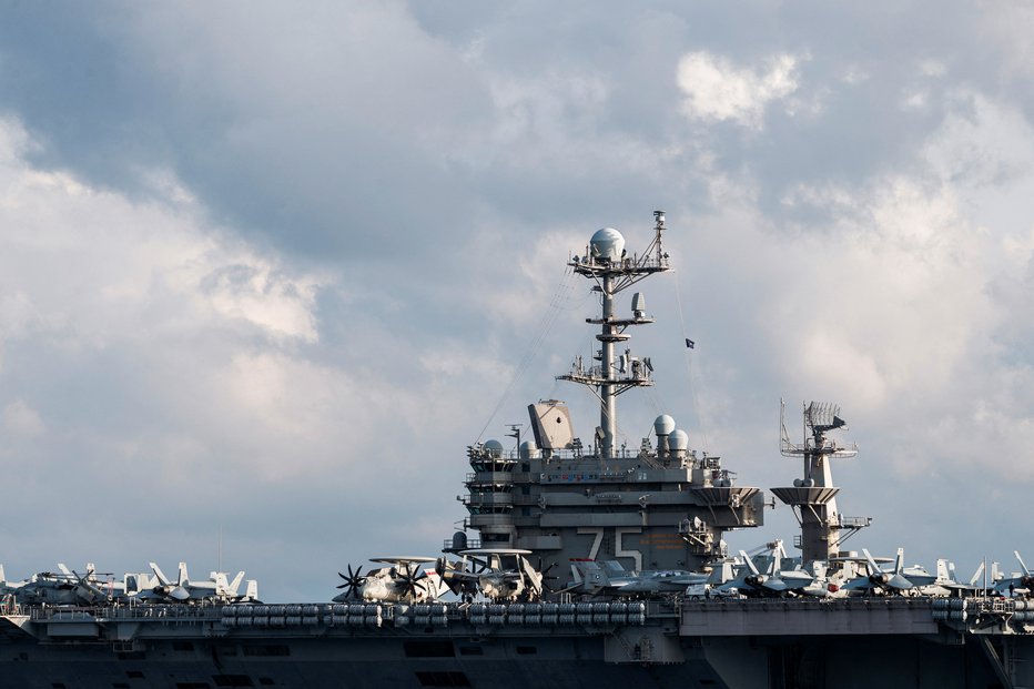 Fotografija: Letalonosilka Harry S. Truman (CVN 75). FOTO: Stringer Reuters
