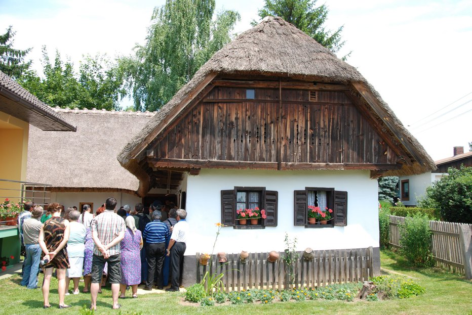 Fotografija: V cimprači sta se združili značilna domača obrt in panonska arhitektura. Fotografije: Stanka Dešnik
