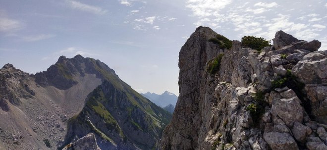 Prepadni vrh Srednje peči Fotografije: Janez Mihovec
