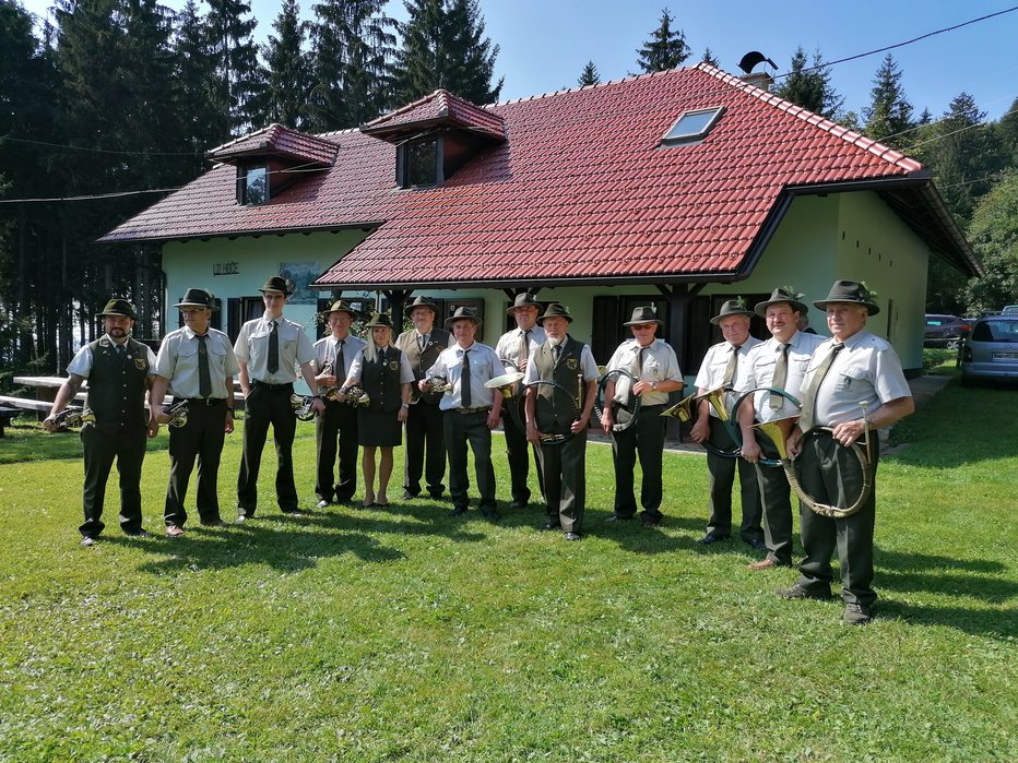 Fotografija: Rogisti LZ Maribor in Pohorski lovski rogisti zgledno sodelujejo. FOTO: LZ Maribor
