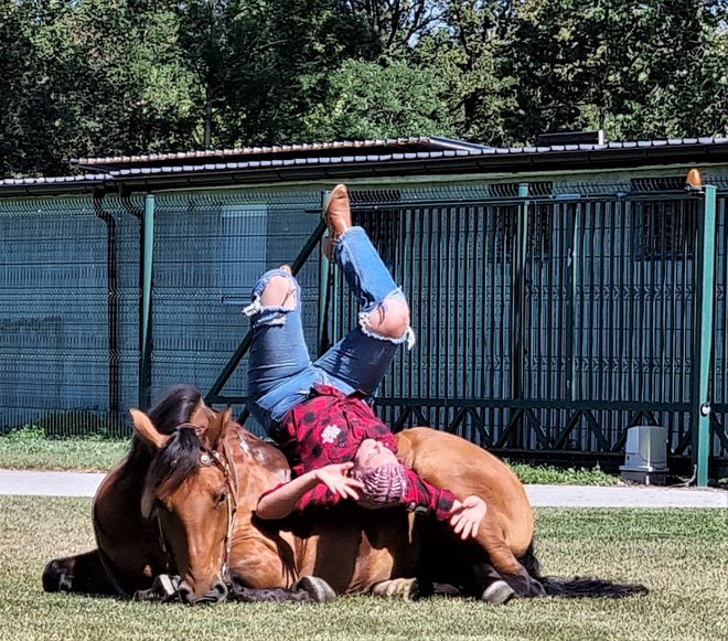 Ana in Nik sta pritegnila veliko pozornosti. 
