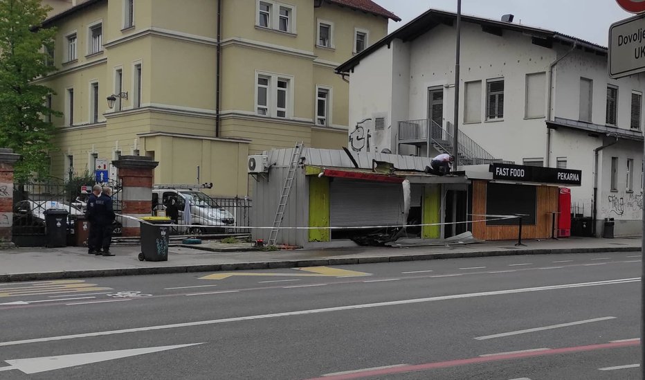 Fotografija: Zgodilo se je v neposredni bližini UKC Ljubljana. FOTO: bralka Meta
