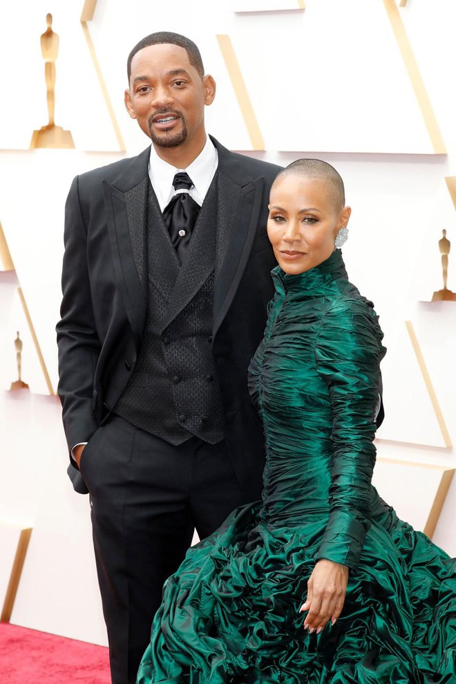 Will Smith in Jada Pinkett Smith

Sedaj 24-letni Jaden in 21-letna Willow sta se oba šolala na domu. Jaden je sicer obiskoval zasebno šolo, ki so jo ustanovili starši, a je ta zaradi pomanjkanja sredstev zaprla vrata. Sledilo je šolanje za domačo mizo, saj zakoncema Smith ameriški šolski sistem ni všeč. Jada je ob neki priložnosti povedala, da tako javni kot zasebni sistem v ZDA nista v koraku s časom.
