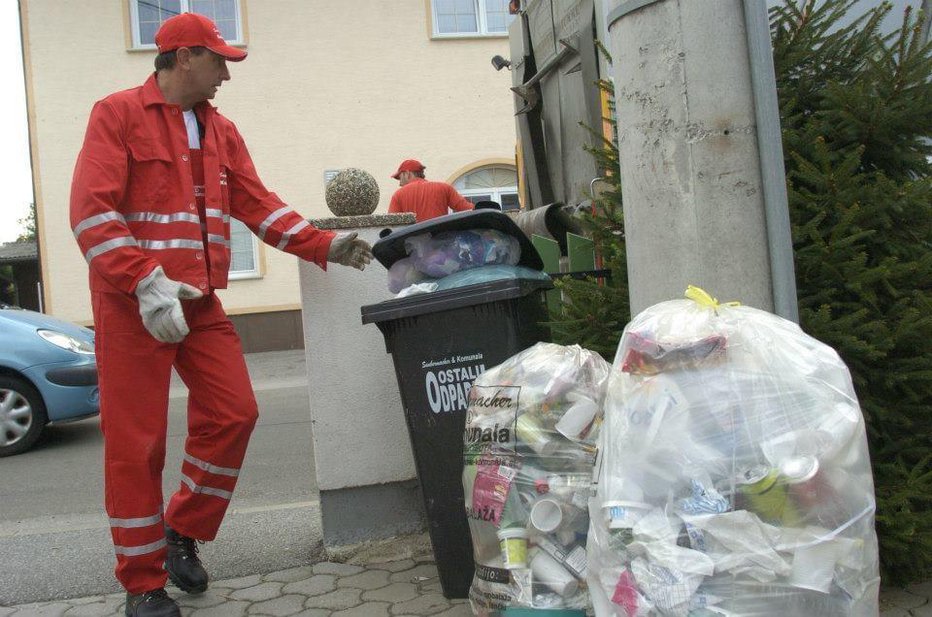 Fotografija: Predsednik kot smetar. FOTO: Osebni arhiv
