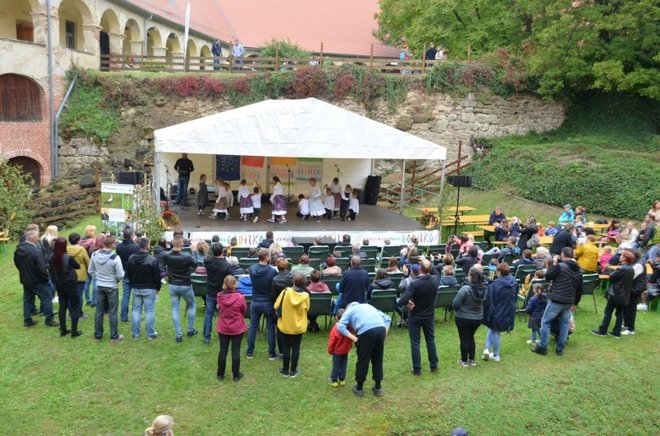 Tudi na 16. grajskem bazarju se je dogajalo marsikaj zanimivega. FOTOgrafije: Kristjan Malačič
