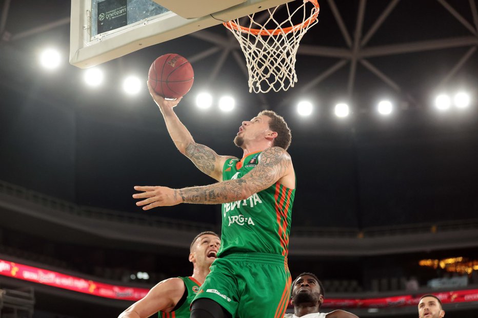 Fotografija: Josh Adams je bil v sredo eden od dolžnikov stožiški zasedbi. FOTO: Cedevita Olimpija
