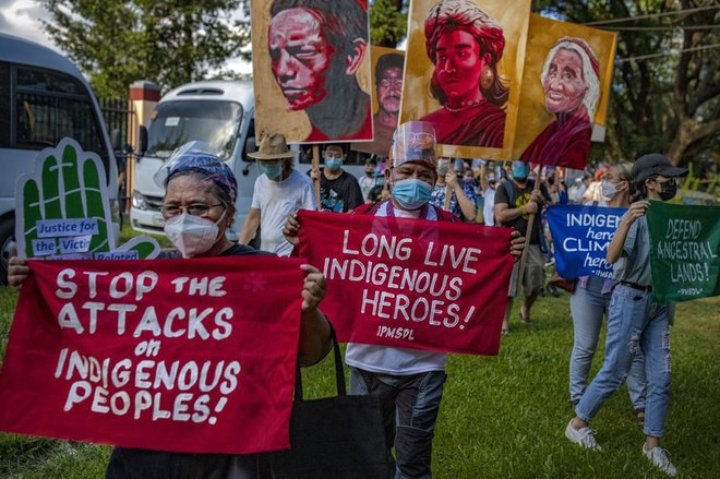 Protest amazonskih Indijancev zaradi uničevanja njihovega naravnega okolja.
Foto: Ezra Acayan/Getty Images
