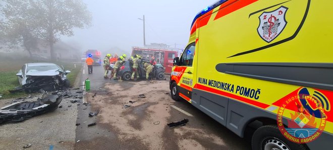 Eno osebo so gasilci rešili iz pločevine. FOTO: PGD Gornja Radgona
