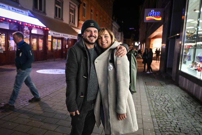 Vsestranski glasbenik Žan Hauptman in Lana Bauman, organizatorja mariborskega festivala Frišna Lacha.
