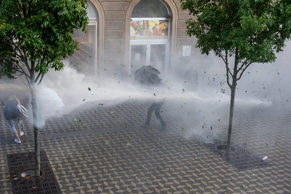 Fotografija: Protesti v Ljubljani, 5. 10. 2021. FOTO: Voranc Vogel
