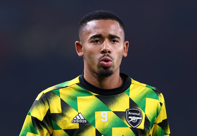 Gabriel Jesus med ogrevanjem pred tekmo.  FOTO: David Klein,  Reuters
